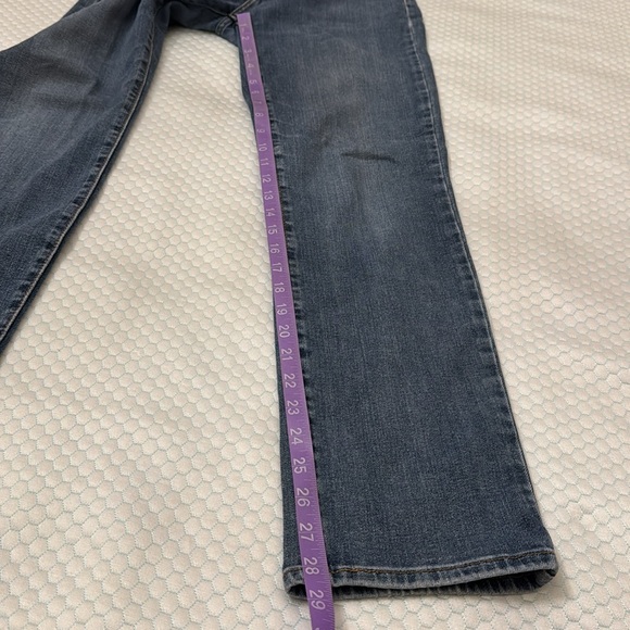 Levi’s - Picture 3 of 5